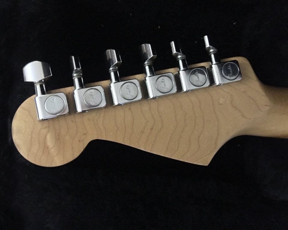 Guitarra Fender Stratocaster American Standard USA de segunda mano · Foto 9 de 10 · Sevilla · 1600 €