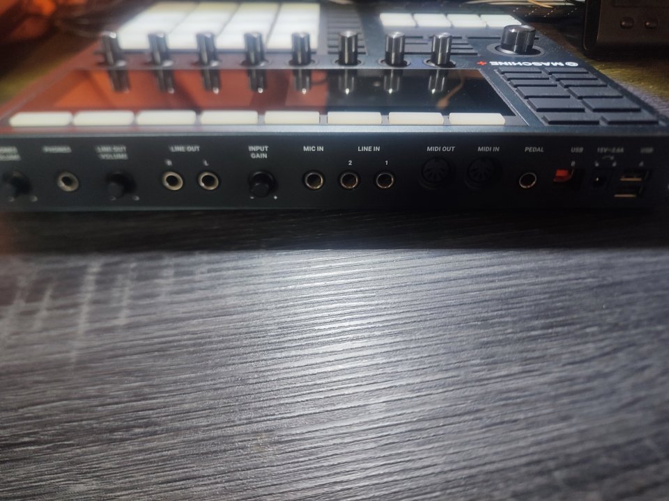 Maschine plus (2021) de segunda mano · Foto 8 de 8 · Almería · 540 €