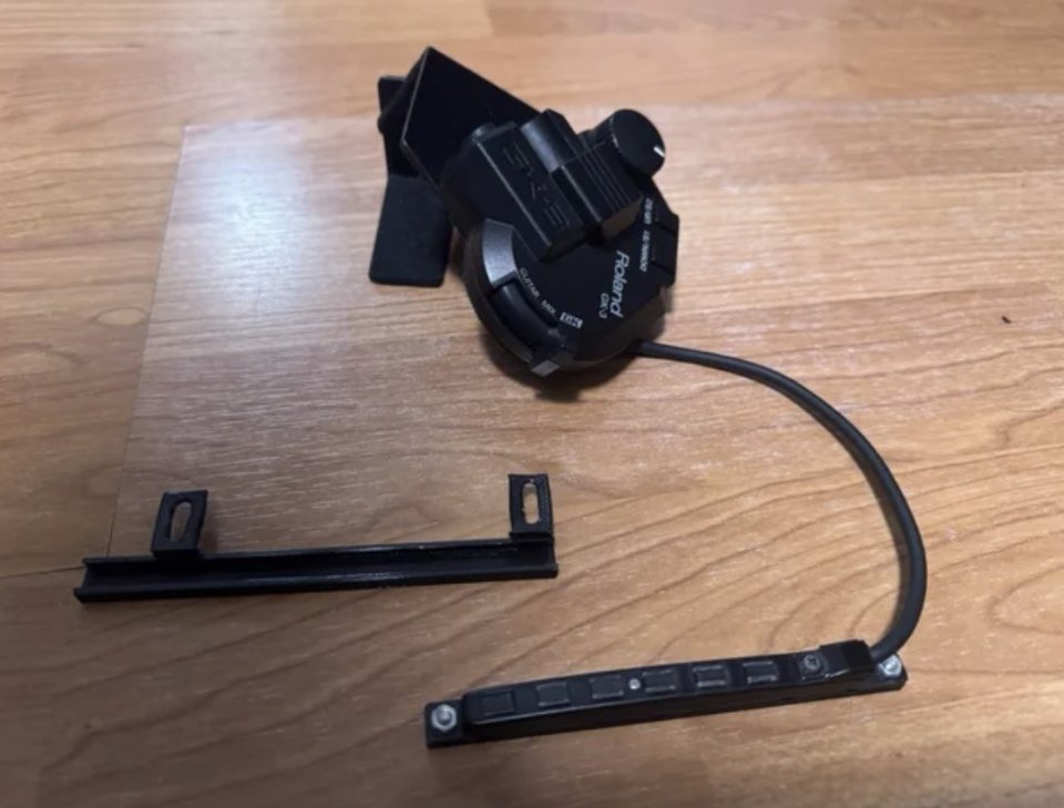 Roland GK-3 Pastilla Guitarra Hexafónica