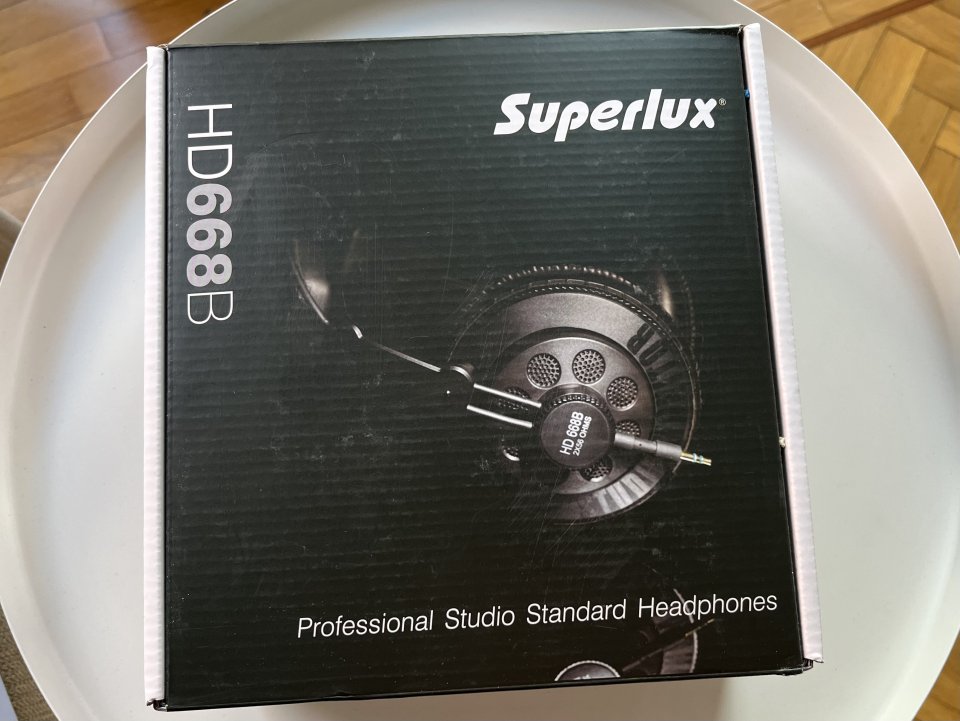HEADPHONES Superlux HD668B