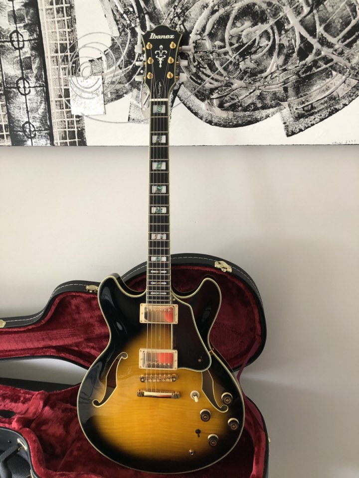 Cambio o vendo Ibanez AS200-VYS Prestige fabricada en Japón
