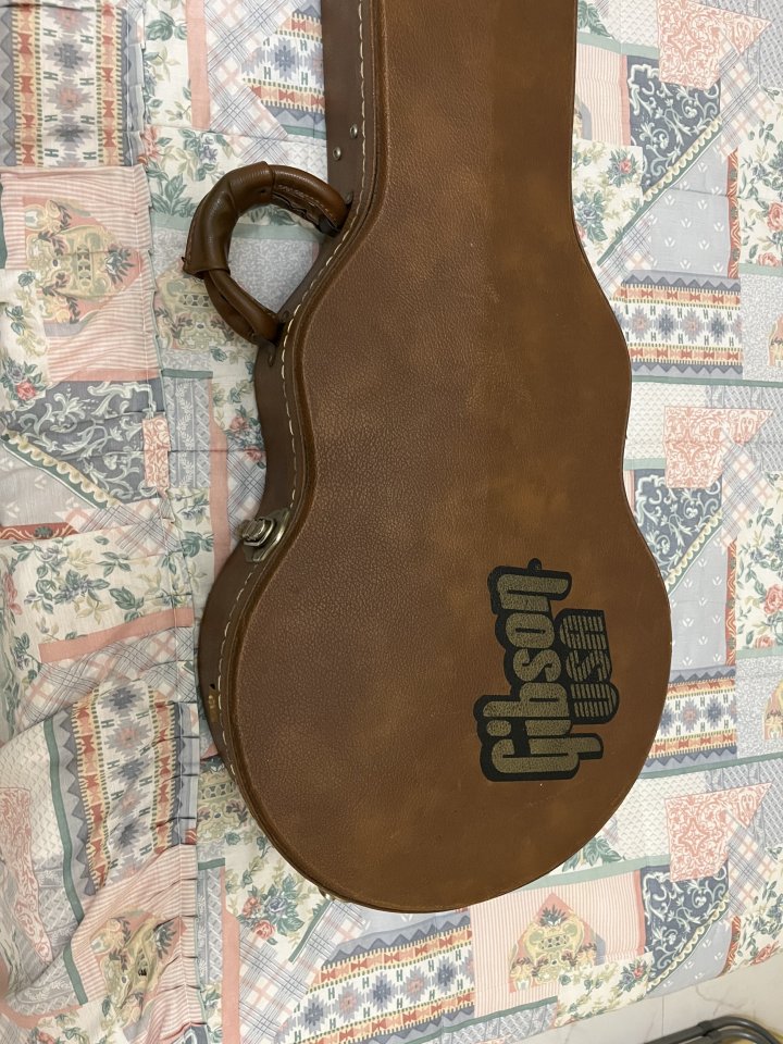 Gibson Les Paul Classic Custom Antique Ebony P90 con Bigsby B3 de segunda mano · Foto 9 de 9 · Valencia · 3599 €