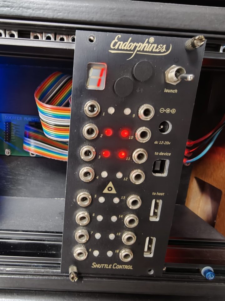Shuttle Control de Endorphin para reparar. de segunda mano · Foto 1 de 3 · Lleida · 100 €