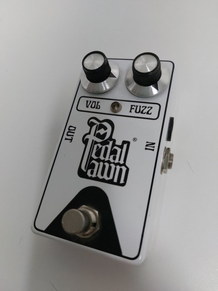 Fuzz Pedal Pawn