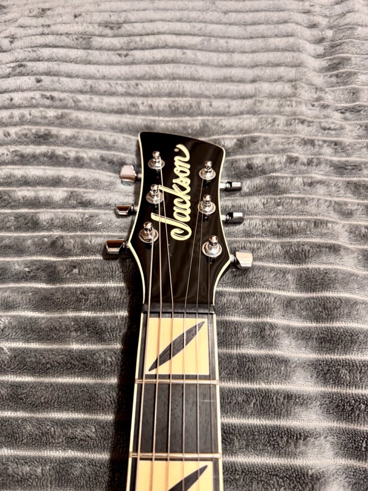 Jackson Pro Sig Lee Malia LM-1987 BK de segunda mano · Foto 4 de 10 · SC Tenerife · 675 €