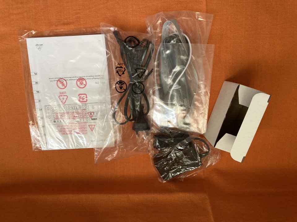 Behringer PRO-800 + Extras de segunda mano · Foto 4 de 6 · Valencia · 210 €