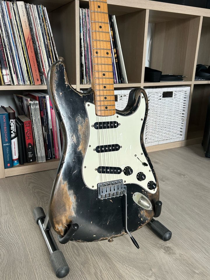Stratocaster Partscaster Made in Japan de segunda mano · Foto 3 de 10 · Madrid · 550 €