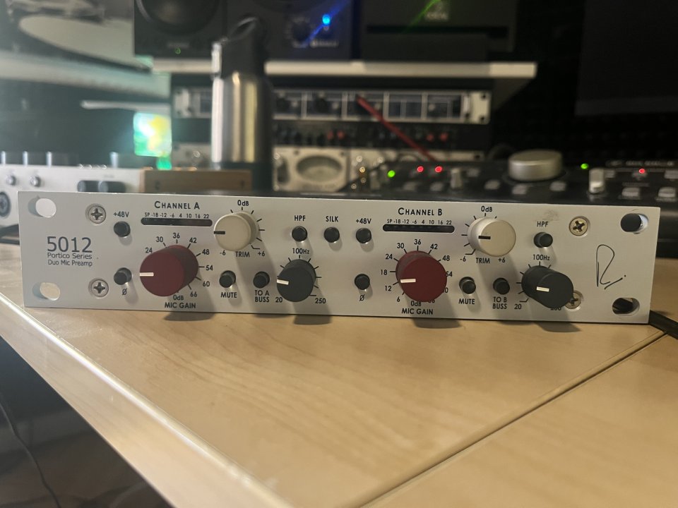 Rupert Neve Pórtico Dual 5012 de segunda mano · Foto 1 de 8 · Madrid · 1500 €
