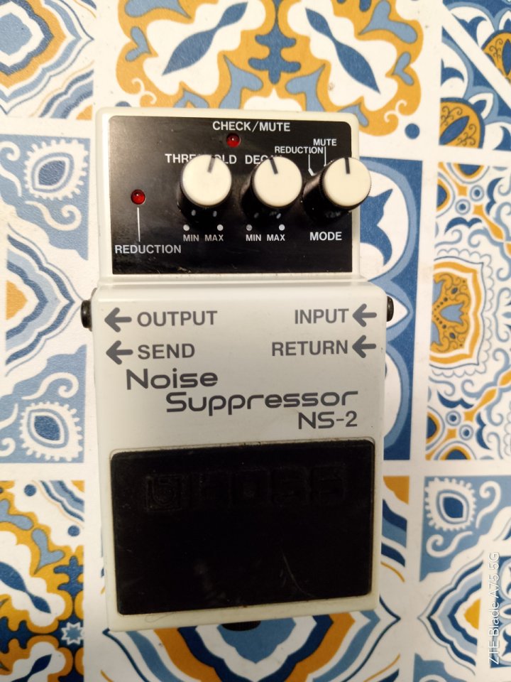 BOSS NS-2 Noise Suppressor
