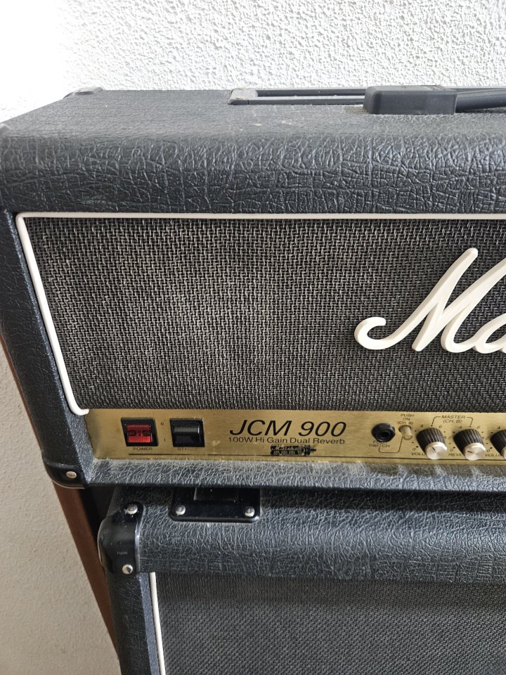 Cabezal Marshall JCM900 100w HiGain dual Reverb.