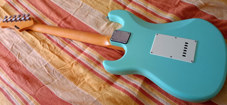 Guitarra Tagima TG-530 de segunda mano · Foto 2 de 10 · Madrid · 175 €