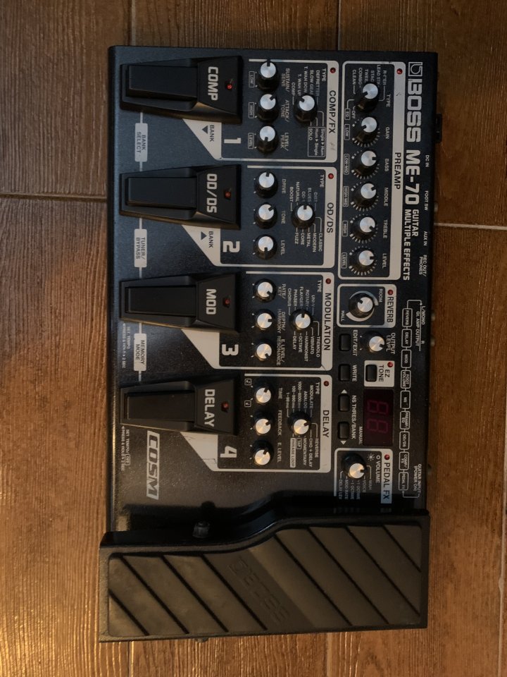 Boss me 70 pedalera de segunda mano · Madrid · 110 €