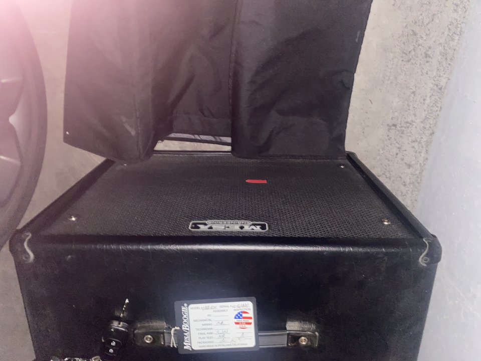 Pantalla Mesa/Boogie 1x12 original, procedente de Express 5:50. En buen estado y funcionando perfectamente.” de segunda mano · Foto 2 de 4 · Alicante · 380 €
