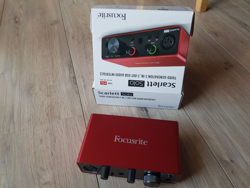 Tarjeta de sonido Focusrite Scarlett Solo (3ª Generación)