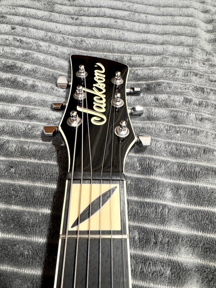 Jackson Pro Sig Lee Malia LM-1987 BK de segunda mano · Foto 10 de 10 · SC Tenerife · 675 €