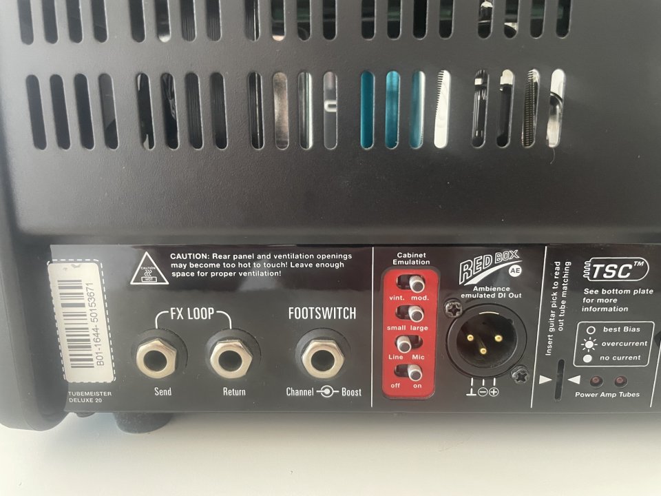 Hughes & kettner tubemeister deluxe 20 de segunda mano · Foto 2 de 5 · Valencia · 330 €