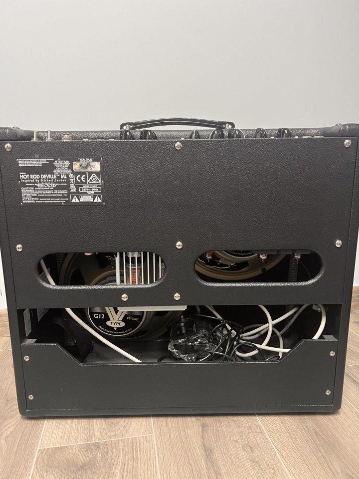 Fender Michael Landau Hot Rod Deville ML 2x12 de segunda mano · Foto 5 de 7 · Madrid · 900 €