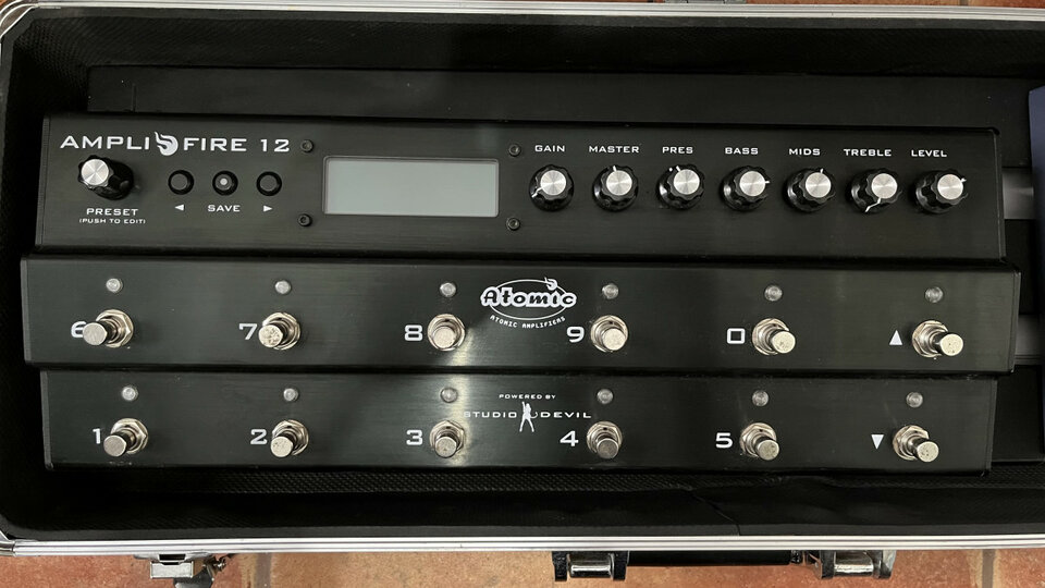 Pedalera Amplifire12 + Pedal Expresión + Pedaltrain Metro 24 HC.