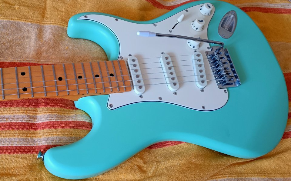 Guitarra Tagima TG-530 de segunda mano · Foto 5 de 10 · Madrid · 175 €