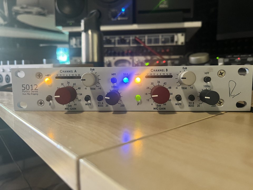 Rupert Neve Pórtico Dual 5012 de segunda mano · Foto 4 de 8 · Madrid · 1500 €