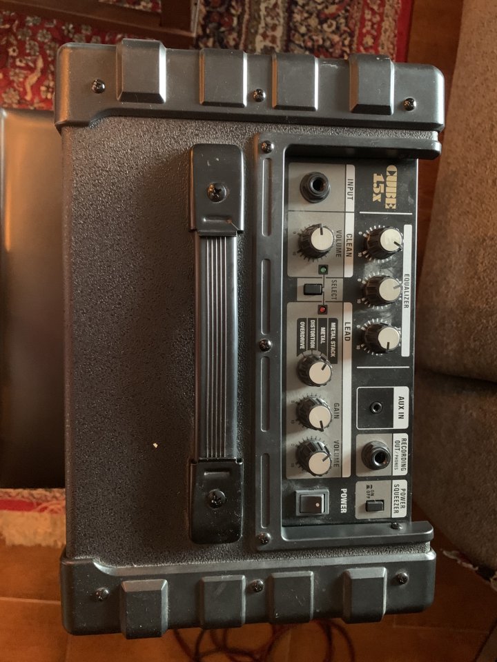 Roland Cube 15 de segunda mano · Foto 2 de 2 · Madrid · 77 €
