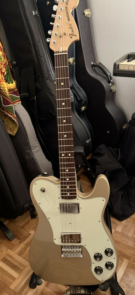 Fender Chris Shiflett Telecaster Deluxe Shoreline Gold