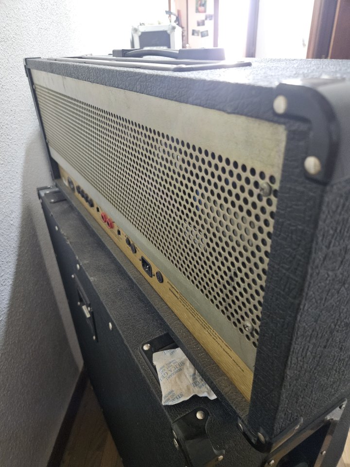 Cabezal Marshall JCM900 100w HiGain dual Reverb.