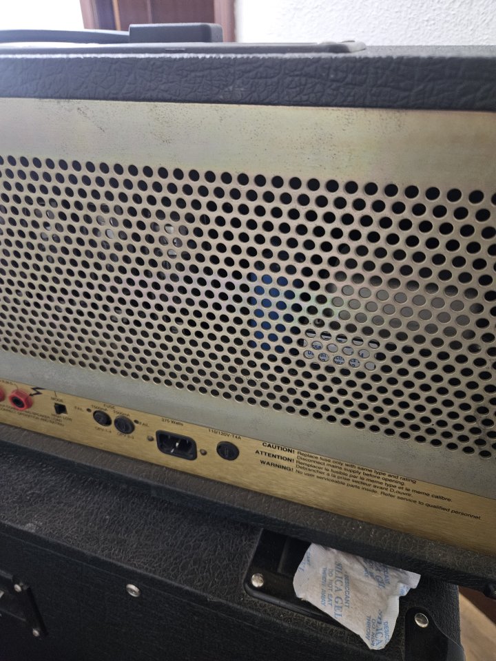 Cabezal Marshall JCM900 100w HiGain dual Reverb.