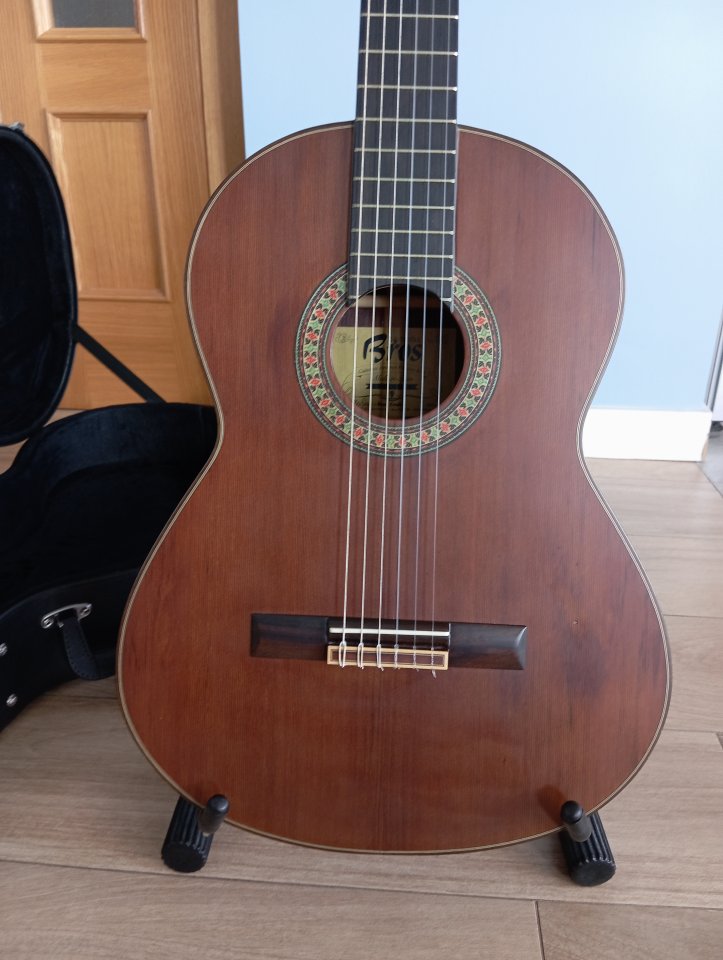 Guitarra clásica española Francisco Bros — B70 Edición Limitada Chocolate