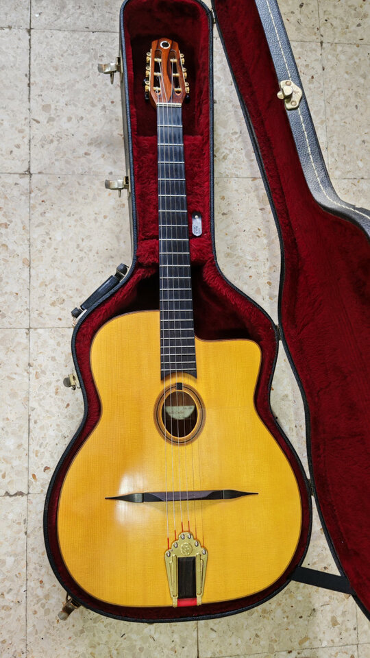 Guitarra Jazz Manouche