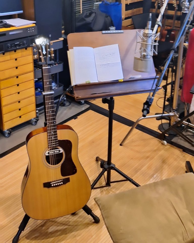 GUILD D40 Traditional