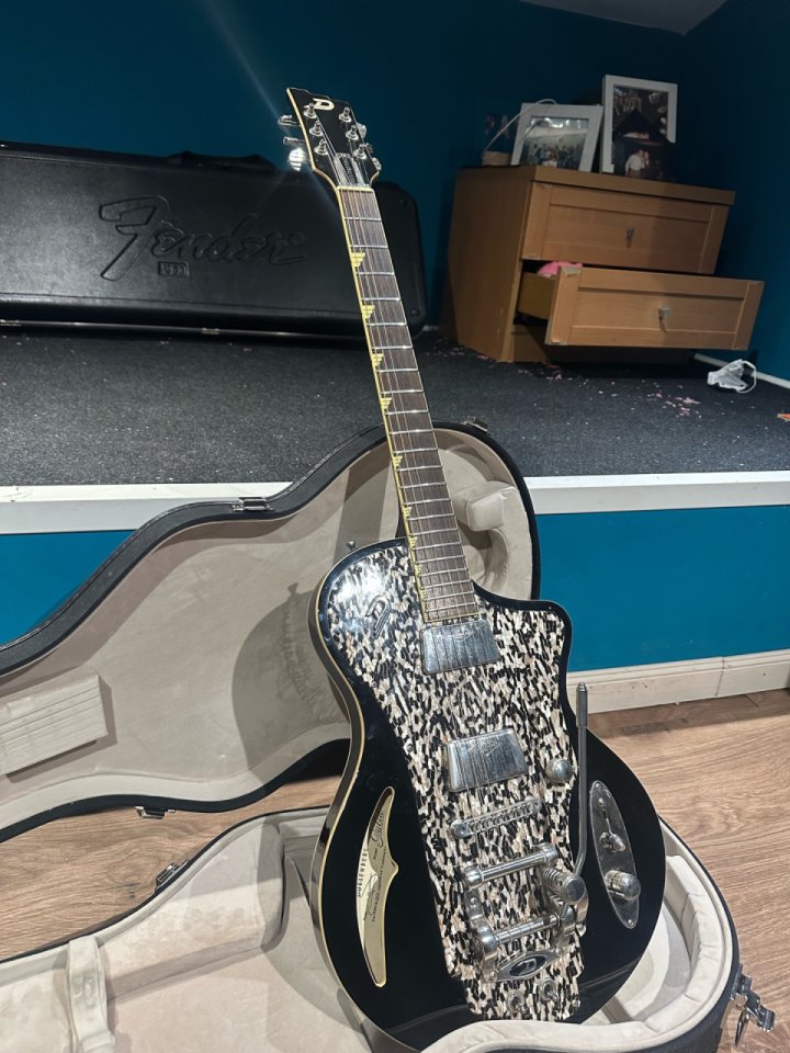 Duesenberg Julia negra