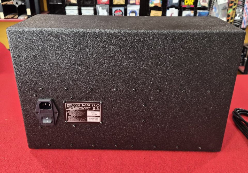 Doepfer A-100 LC6 VE case Eurorack de segunda mano · Foto 2 de 4 · Girona · 289 €