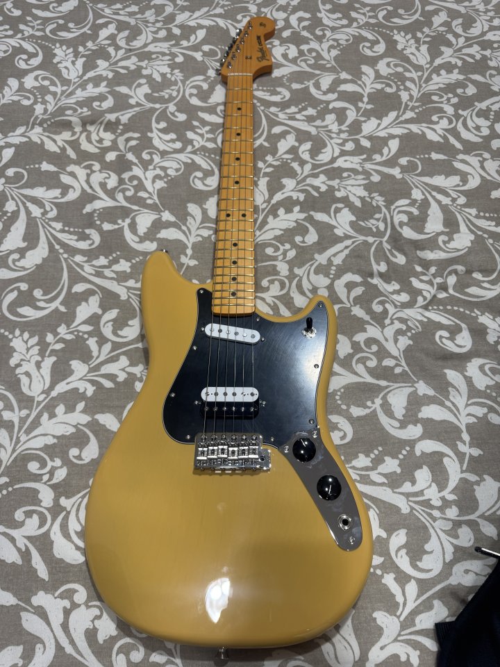 Fender Made in Japan Cyclone MN Butterscotch Blonde
