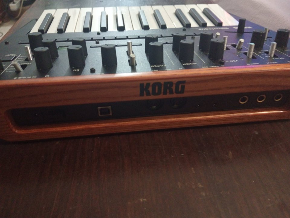 Korg monologue black