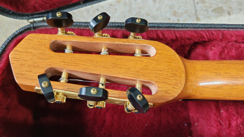 Guitarra Jazz Manouche