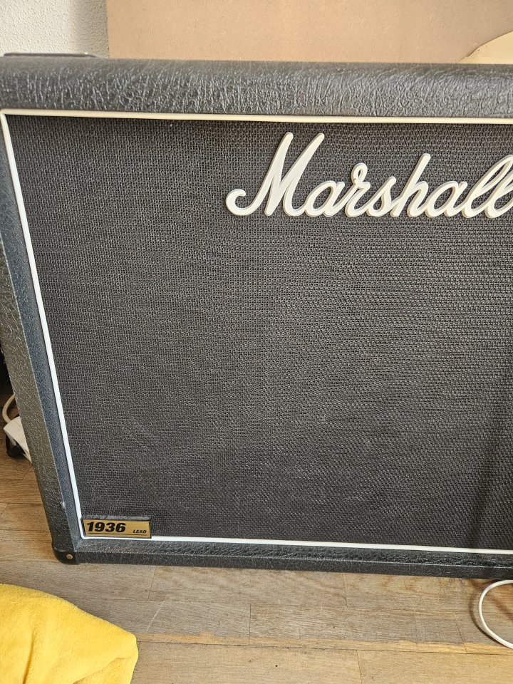 Pantalla 2x12 Marshall 1936 Lead