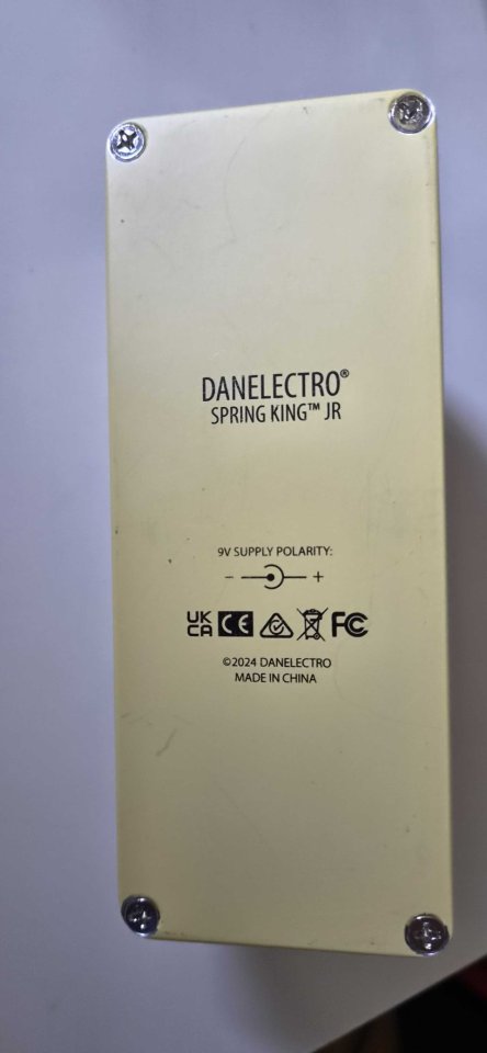 Danelectro Spring King Junior de segunda mano · Foto 2 de 4 · Madrid · 140 €