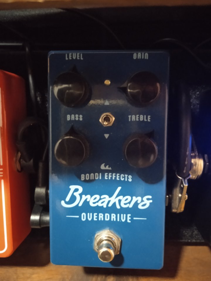 Bondi Effects Breakers