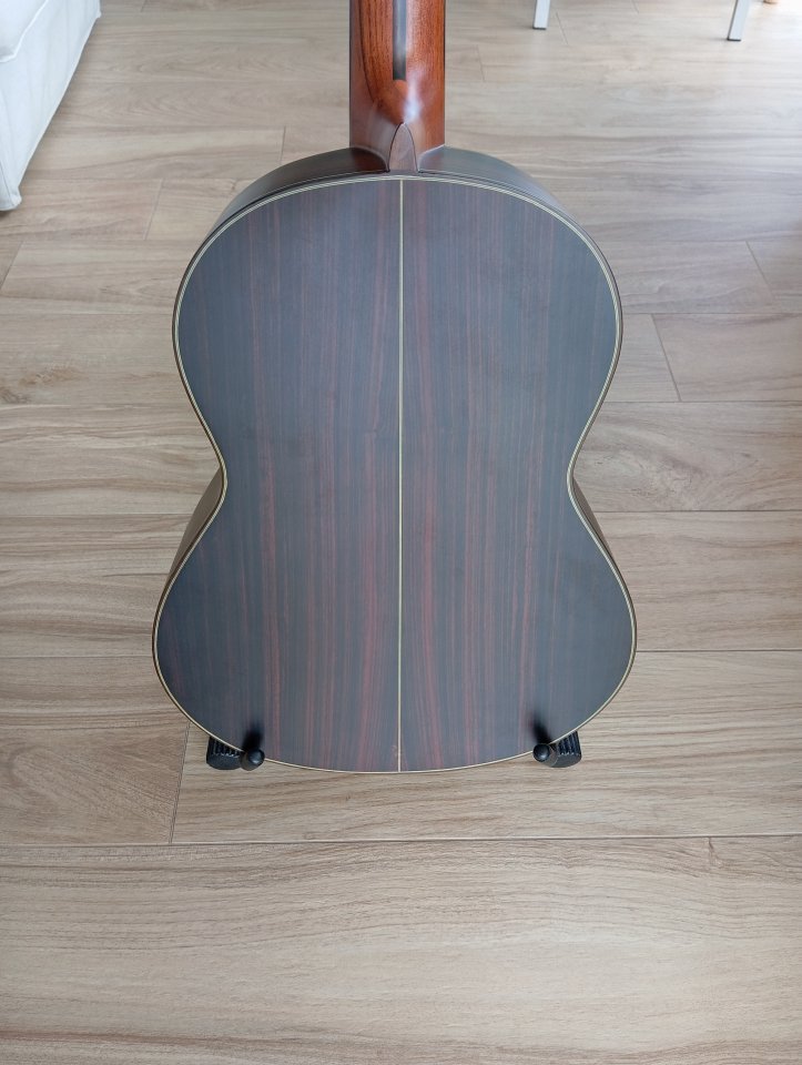 Guitarra clásica española Francisco Bros — B70 Edición Limitada Chocolate