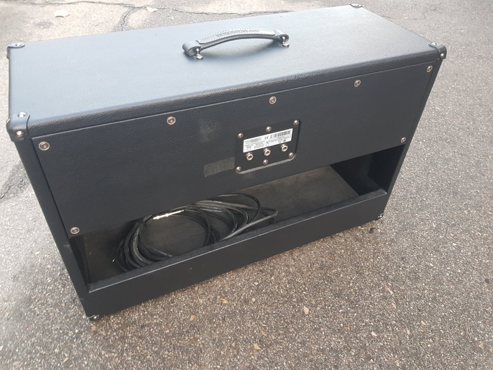 Pantalla DV Mark 212 Neoclassic para Guitarra