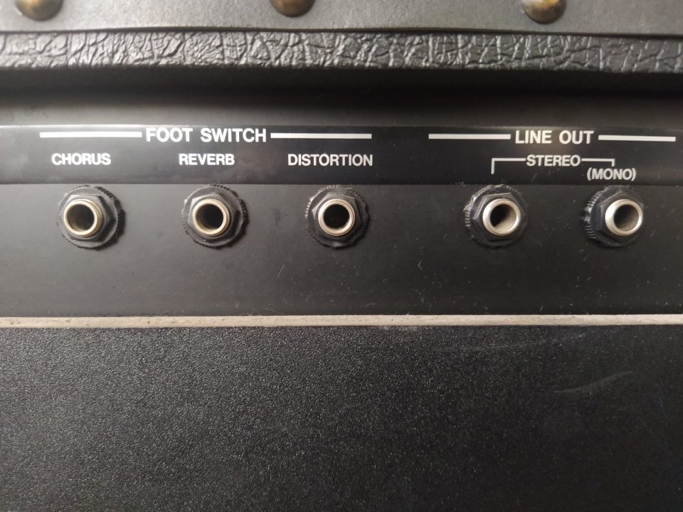 Roland Jazz Chorus JC-77