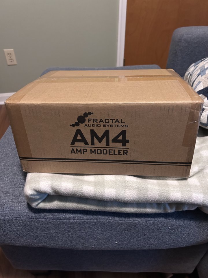 Fractal Audio AM4 + Cab packs & IRs de pago extra de segunda mano · Foto 5 de 6 · Madrid · 700 €