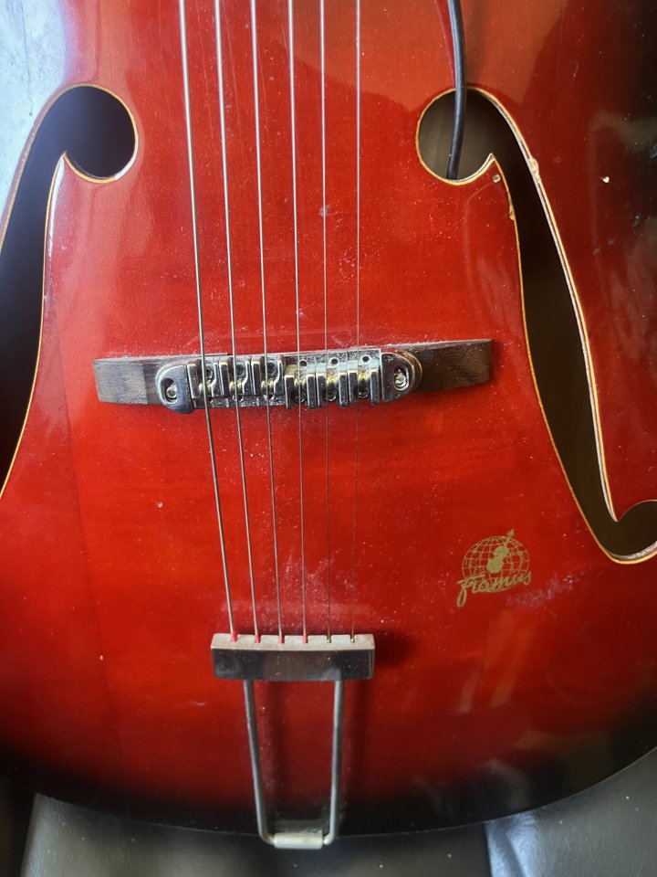 Framus rivera de segunda mano · Foto 4 de 6 · Madrid · 180 €