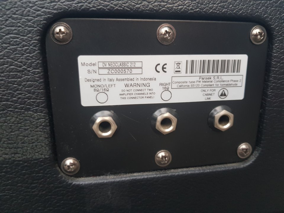 Pantalla DV Mark 212 Neoclassic para Guitarra