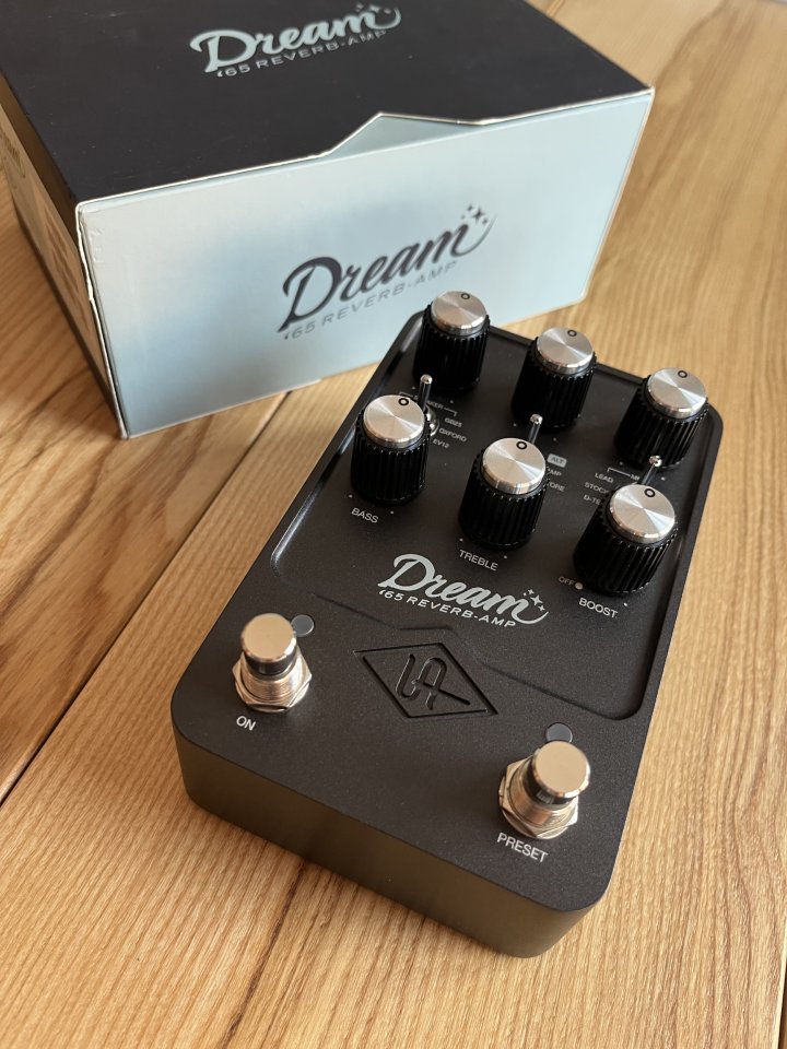 UAFX Dream 65 de segunda mano · Foto 3 de 3 · Castellón · 250 €