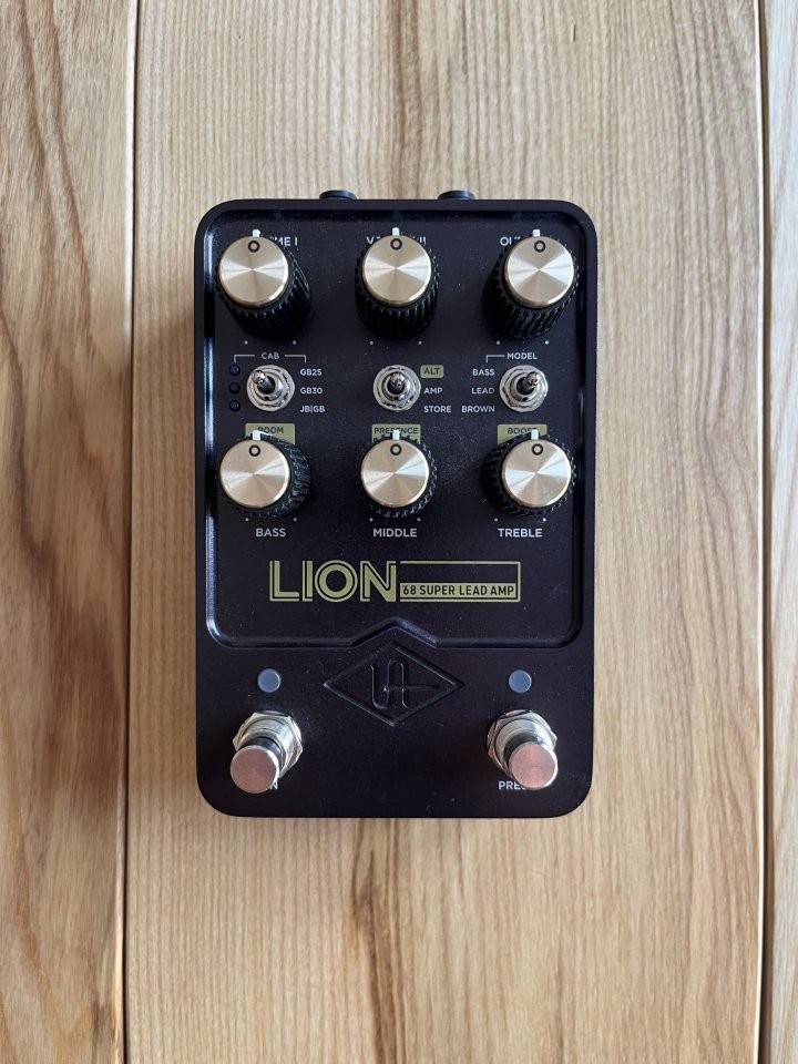UAFX Lion 68 de segunda mano · Foto 1 de 3 · Castellón · 250 €