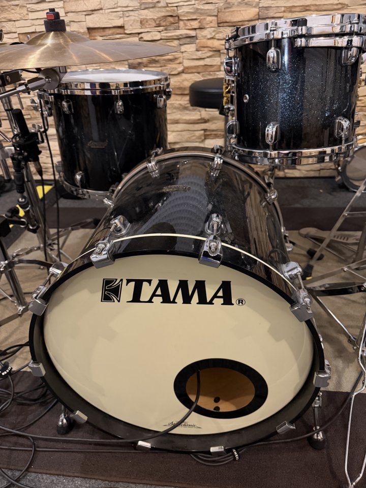 Tama Starclassic (Arce) 20" – Kit 5 cascos de segunda mano · Foto 2 de 9 · Madrid · 1400 €