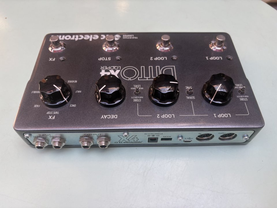 Ditto looper x4 de segunda mano · Foto 2 de 5 · Valencia · 135 €