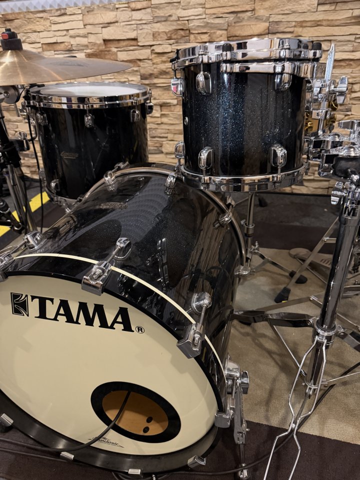Tama Starclassic (Arce) 20" – Kit 5 cascos de segunda mano · Foto 4 de 9 · Madrid · 1400 €